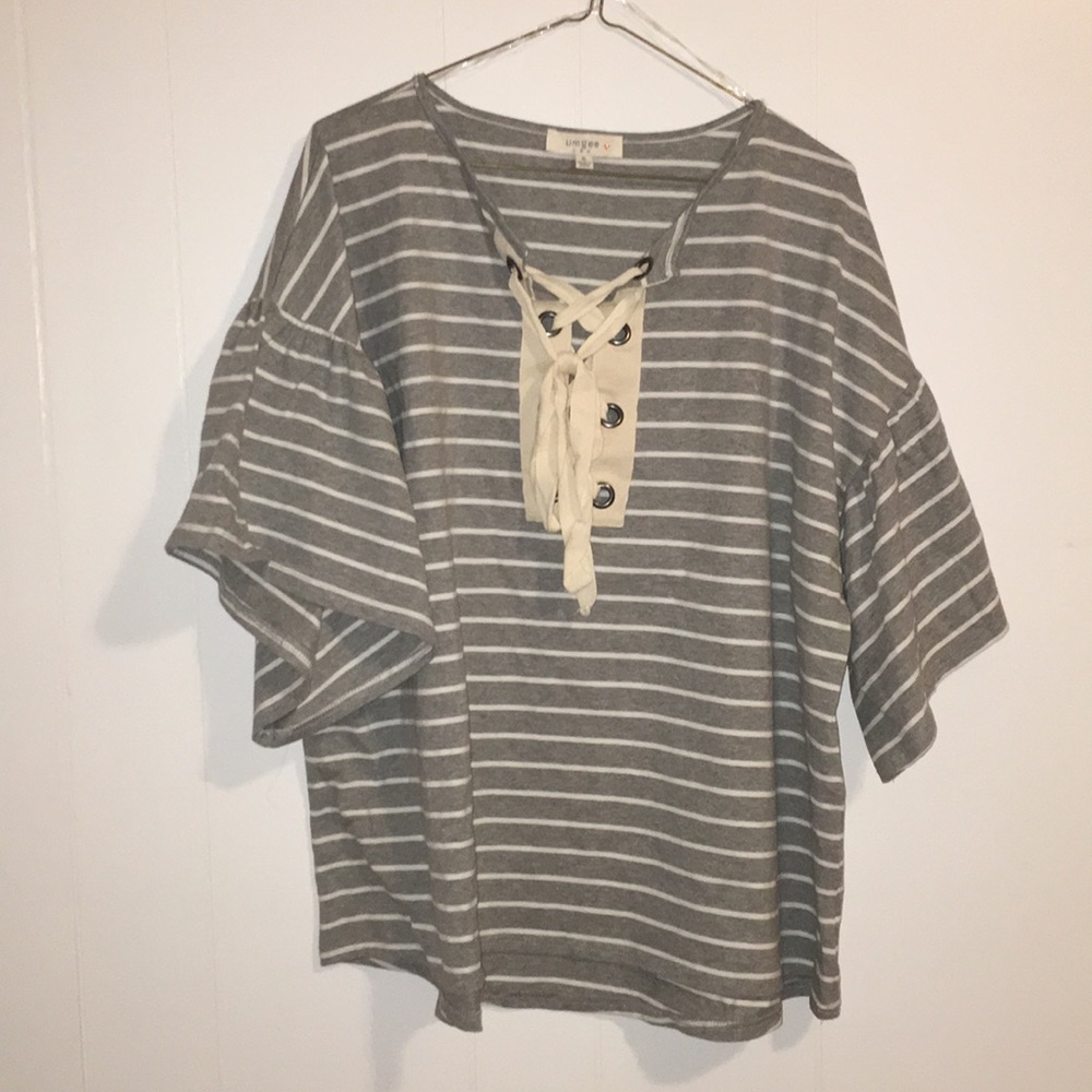 Umgee Grey Ruffle sleeve top